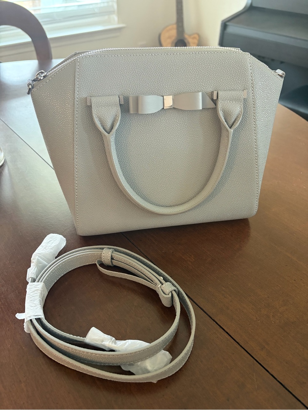 Ted Baker Light Gray Pebbled Janne Bag with Bow - Picture 4 of 8